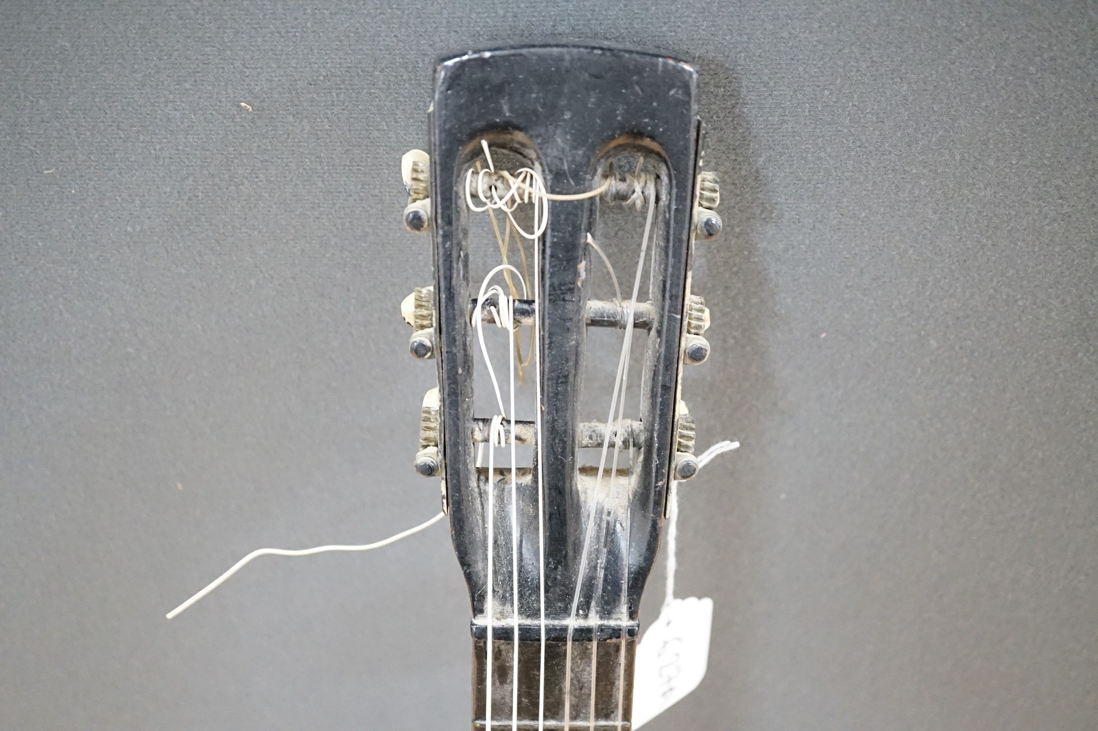 A Parlour guitar